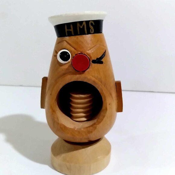 Vintage Wooden Screw Bottom Popeye Nutcracker - Picture 1 of 5